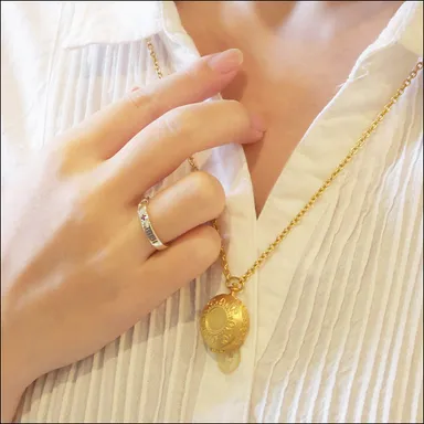 エマモデル着用(女性)