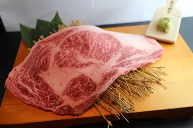 最高級和牛大判はみでるリブロース