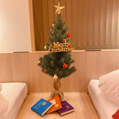お部屋のサイズにぴったりのツリーでクリスマス気分