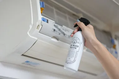 エアコンの消臭・防カビ