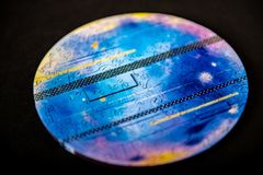 徹夜する宇宙女子が続出！アメリカで大ヒットの「美しすぎる謎解きパズル」が日本初上陸