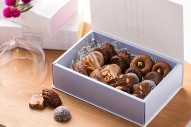 【軽井沢ホテルブレストンコート】ショコラのプティフールBOX