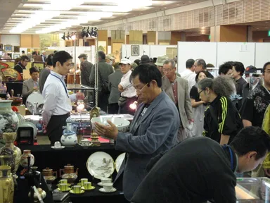 真剣に目利き中