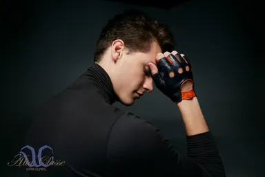 11色から選べるメンズドライビンググローブのオーダーメイド