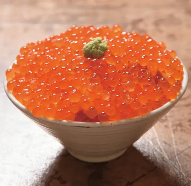 いくらたっぷり丼ぶり(2,980円)