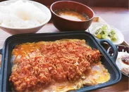 信玄鶏 チキンかつ煮定食(1,080円)