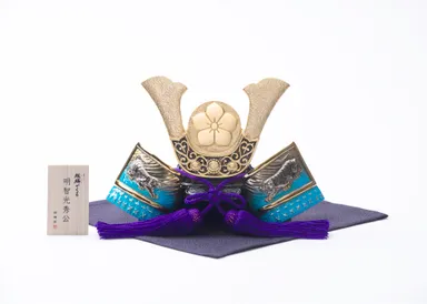 明智光秀公兜_背景白_正面