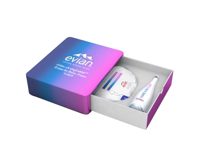 evian(R)×Virgil Abloh】アジア限定の「エビアン(R) スペシャル evian(R)×Virgil Abloh】アジア限定の「エビアン(R) スペシャル