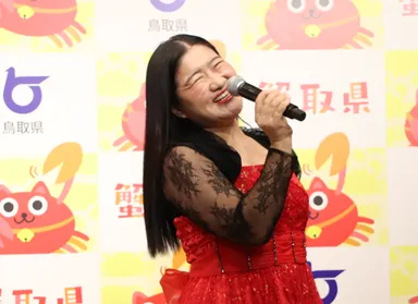 ガンバレルーヤよしこさん