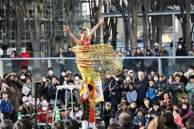 中国雑技芸術団