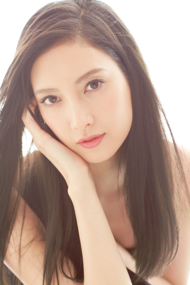 1000以上 東京インテリア Cm 女性 眉毛 は名護並み