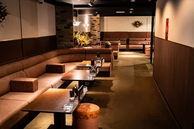 『麗華』大阪店 店内