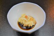 美食街めぐり料理例：鱈の白子の天ぷら