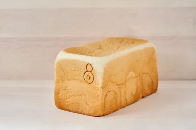 《EIGHT BREAD PREMIUM》の高級食パン1.5斤サイズ(角型)