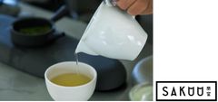 「SAKUU 茶空」では厳選した茶葉と専用水による一杯を提供