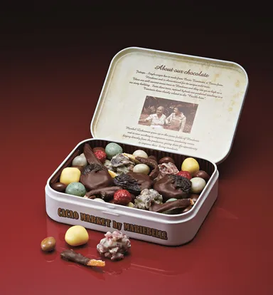 ＜カカオマーケット ｂｙ マリベル＞チョコレートボール＆フルーツディップ アソート缶