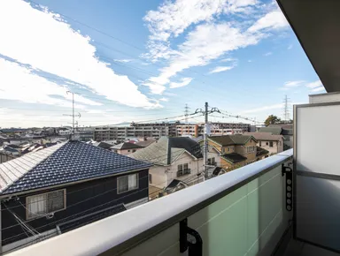 天気が良い日は、3階から富士山や大山を臨むことができ、眺めのある暮らしを享受できる