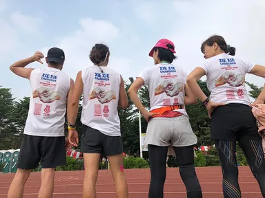 XIE XIE RUN＆AID バック