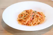 料理イメージ　「ズワイ蟹とトマトクリームソースのスパゲッティ」