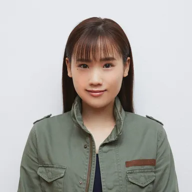 秋山ゆずきさん