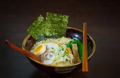 豚骨ラーメン