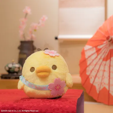 D賞：キイロイトリさくらぬいぐるみ