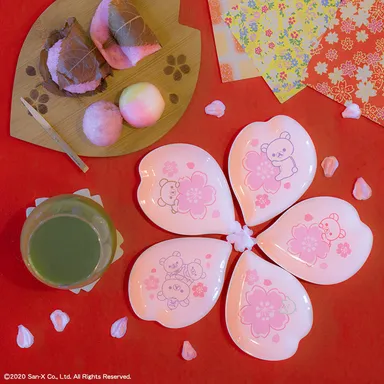 H賞：さくらの小皿