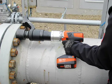 フランジボルト締め