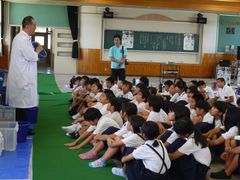 子どもの心の葛藤「命を頂くこと」の意味を考える　愛媛の小学生　陸上養殖したヒラメの今後を議論　「いのちの授業」2020年2月15日(土)／「結論実行の授業」同年3月10日(火)　＜愛媛県伊予市立北山崎小学校＞