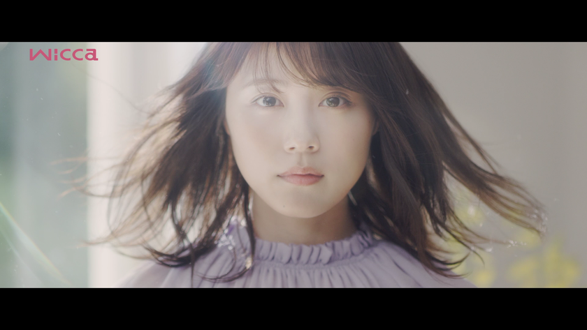 有村架純が恋に落ちる！？Web動画公開！
蒼井ブルー書き下ろしの詩の朗読も。
メイキング、27歳の抱負を語るインタビュー映像
「主演に限らず、物語の一つのピースとして携わりたい」