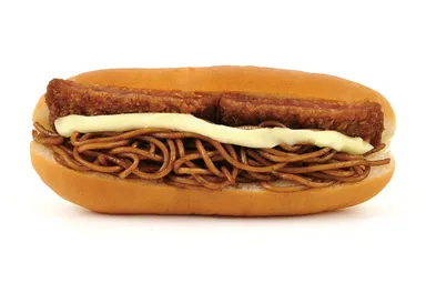 ハムカツ焼きそばパン