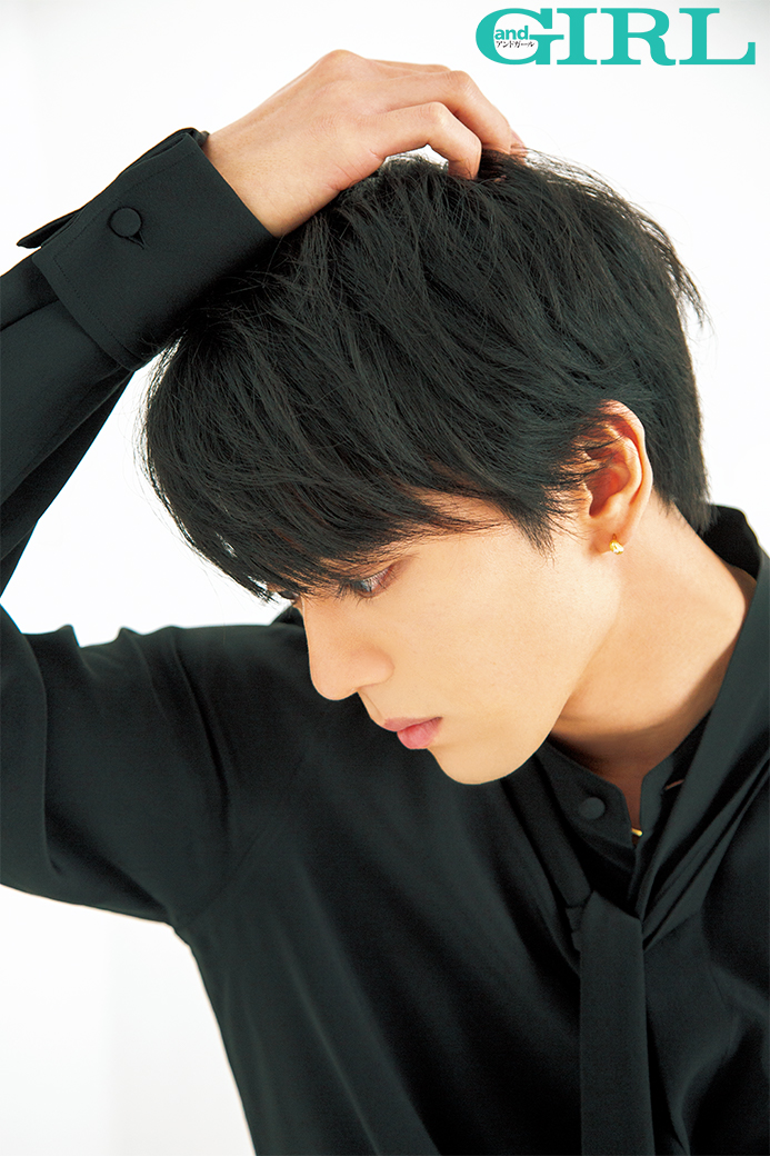 美しすぎるオトコ、新田真剣佑初舞台は主演で座長！アラサー女性のイメージは？『andGIRL 3月号』2020年2月12日（水）発売！
