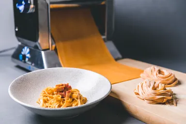 THOUSAND KITCHEN 4月開催イメージ