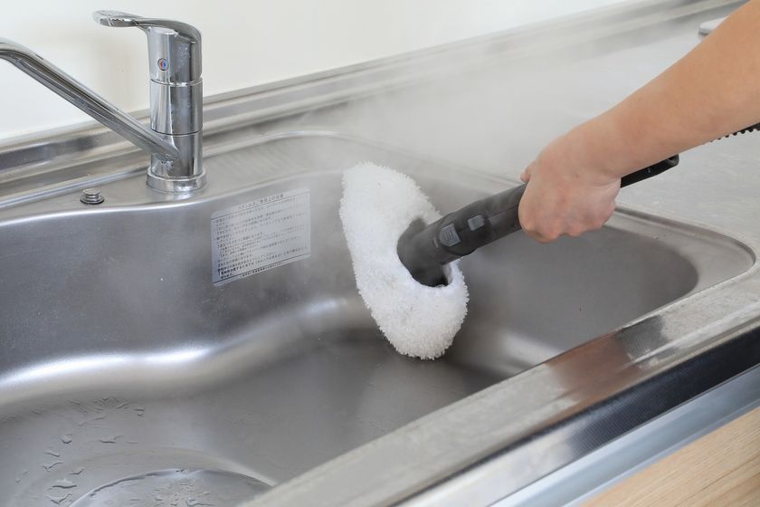 ースチームクリーナーによるウイルス・カビ除去性能試験ー
ケルヒャースチームで付着ウイルスやカビも99.99％除去!