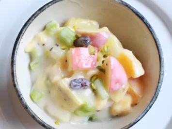 アレルノン ウォルドーフ風サラダ