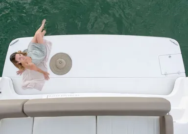 ワイドなスイミングプラットフォーム