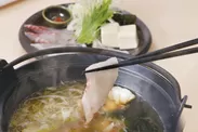 【魚民】桜鯛の焼アラ出汁のしゃぶしゃぶ