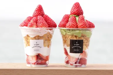 幸せのいちご農園の摘みたていちごパフェ