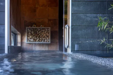 内湯(スイートルーム蘭鋳)