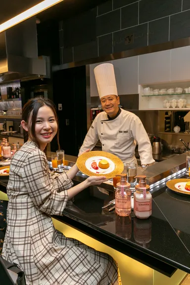 インフルエンサーの方と鎧塚シェフ