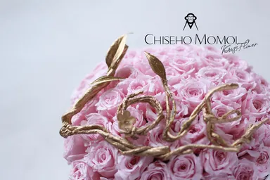 《文字フラワー(R)LOVE》プリザーブド・フラワーボックス部分