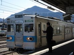 「秩父鉄道　定期券購入キャンペーン」を3/18～3/31まで開催　期間中に継続利用の方にクオカードをプレゼント！