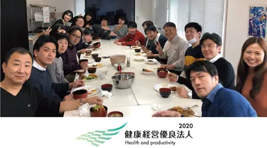 スタッフみんなで食卓を囲む「キタセツランチ」