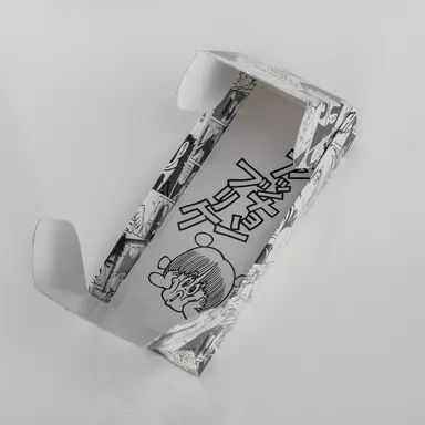 お香を使い終わった後も箱の中までデザインを楽しめます