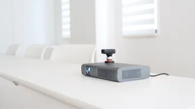 軽量コンパクト、950gを実現