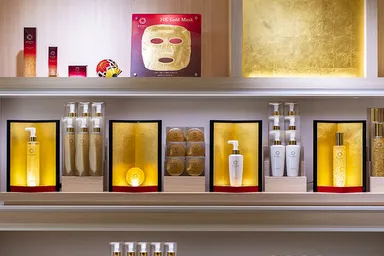 和コスメを思わせるディスプレイ