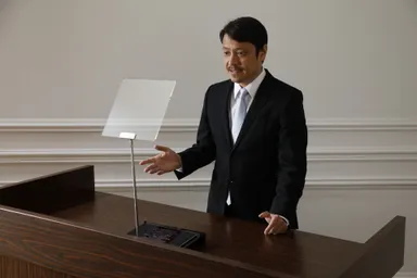 聴衆からは文字は映し出されない