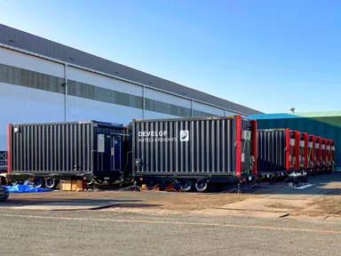 設置の様子(長崎県長崎市,4/29)