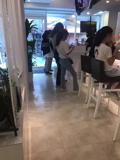 下町ならではの子供達も気軽に来れるお店になっています