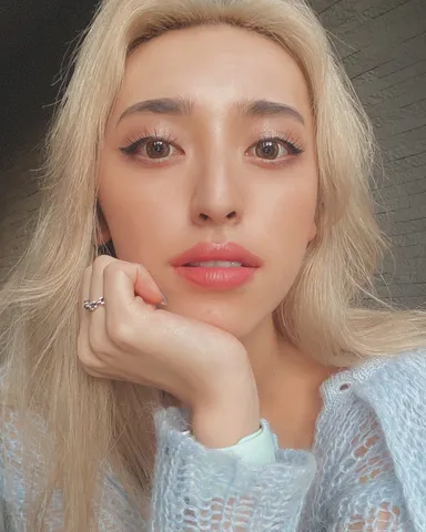 マリア【美髪クリエイター】